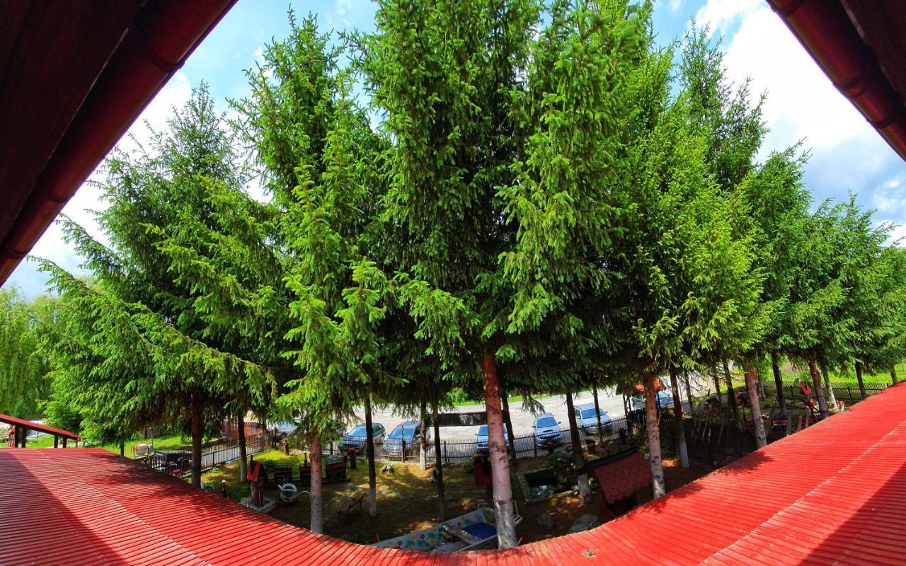 La Padure Hotel Brebu Esterno foto