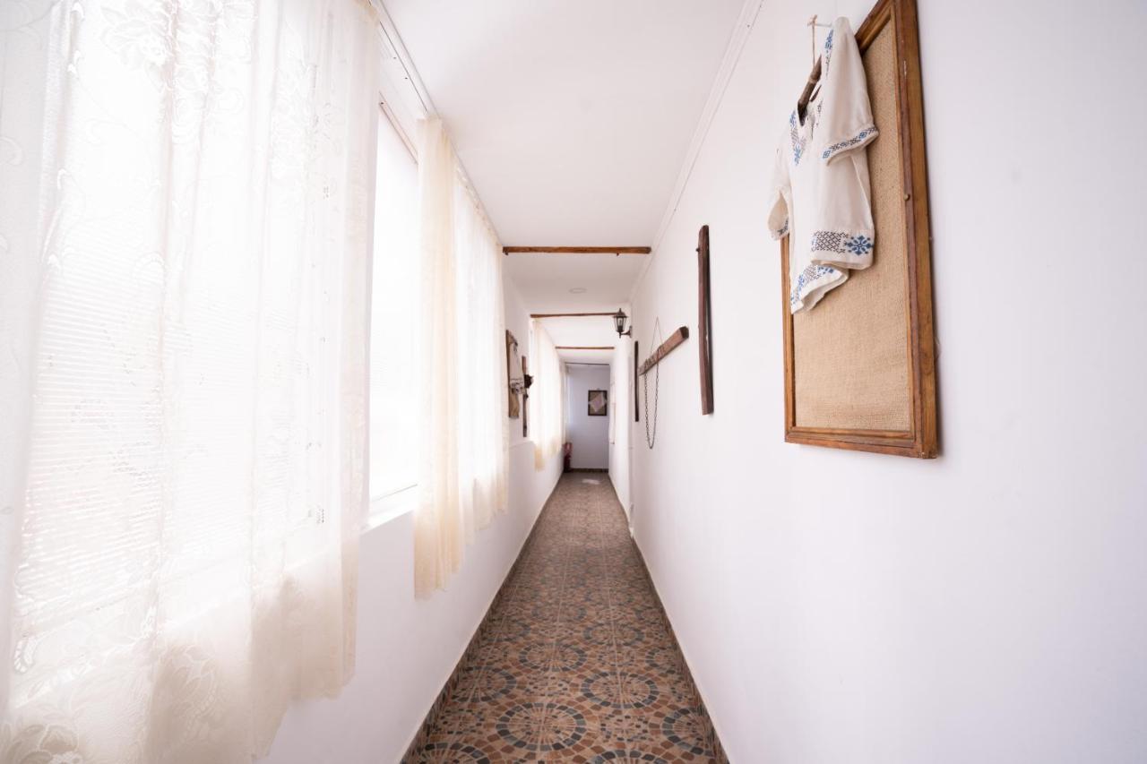 La Padure Hotel Brebu Esterno foto